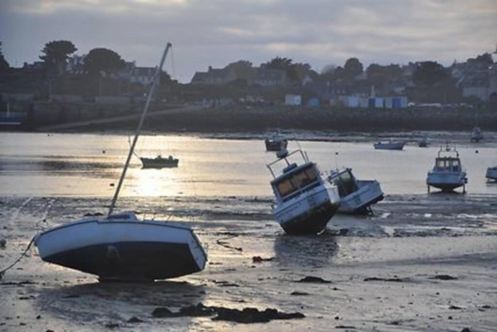Kermaravel, Le Petit Manoir En Bord De Mer. Saint-Pol-de-Léon Kültér fotó