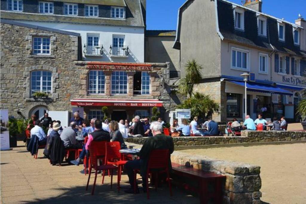 Kermaravel, Le Petit Manoir En Bord De Mer. Saint-Pol-de-Léon Kültér fotó
